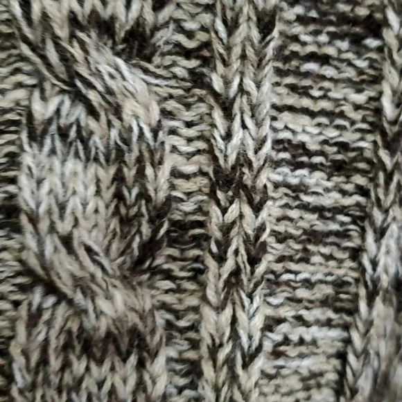 CAROLYN TAYLOR SWEATER - Picture 5 of 8